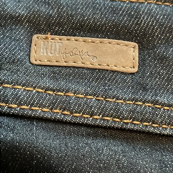 Kut From The Kloth Cameron Straight Leg Mid Rise NWT Size 0 - Picture 13 of 16